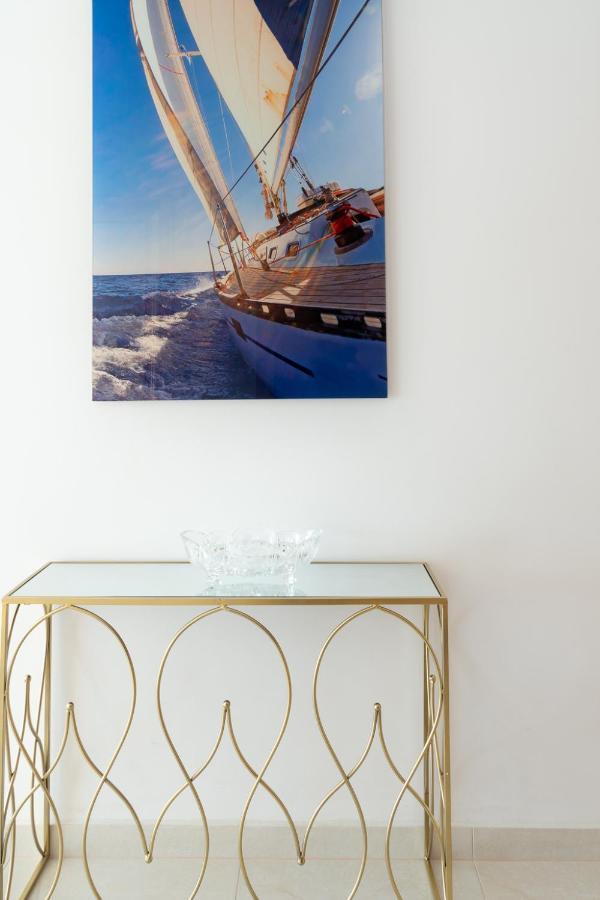 Esmeralda. Lovely And New Apartment Right By The Ocean! Callao Salvaje Ngoại thất bức ảnh